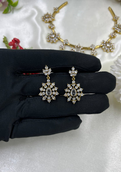 Amara Panna Hasli Necklace