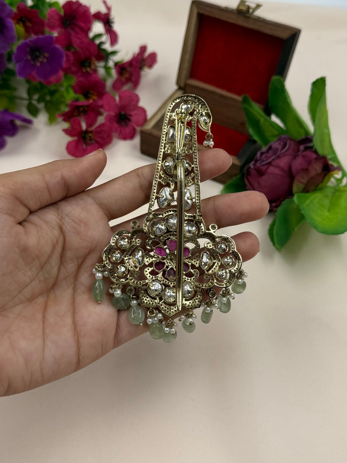Tanirika Victorian Kalangi