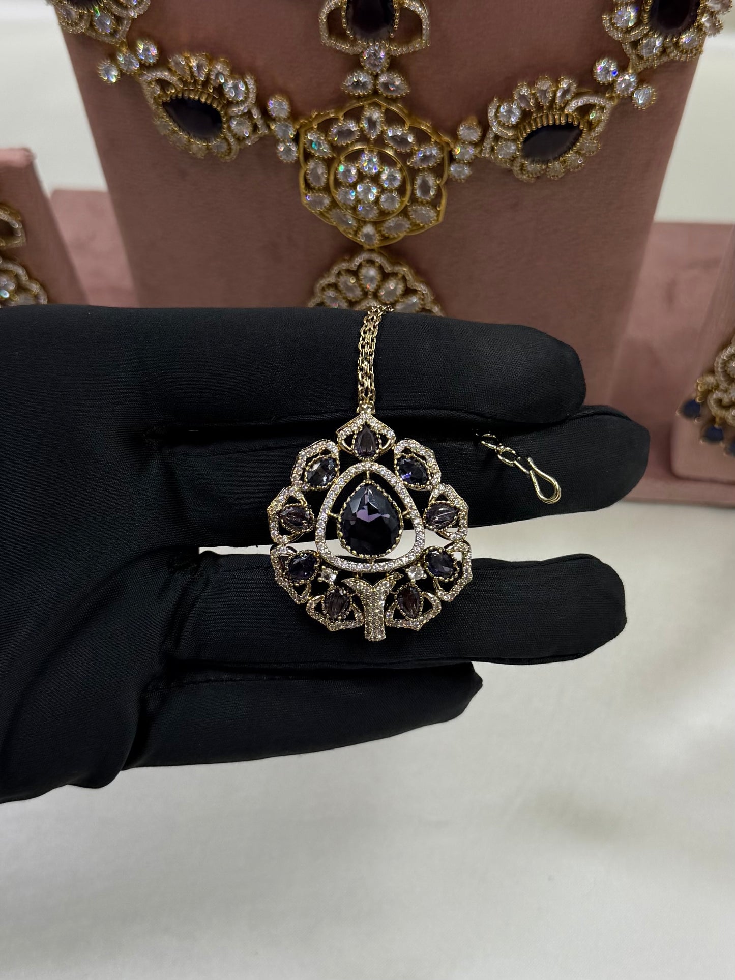 Poorvi Victorian Premium Combo Set