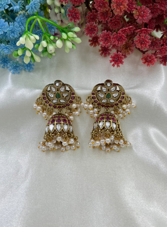 Sanuja Moti Jhumki