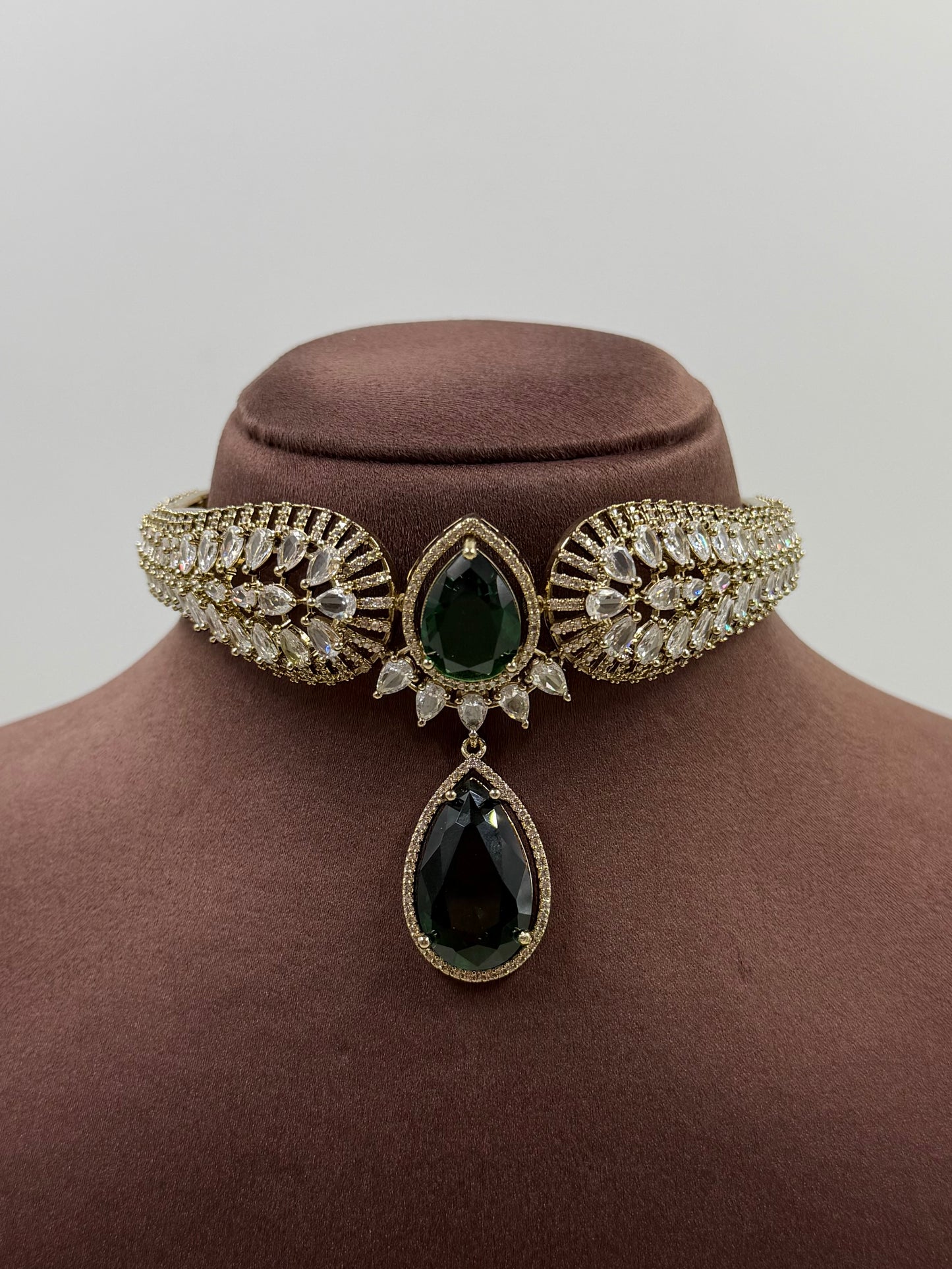 Kirti Premium Victorian Choker Set