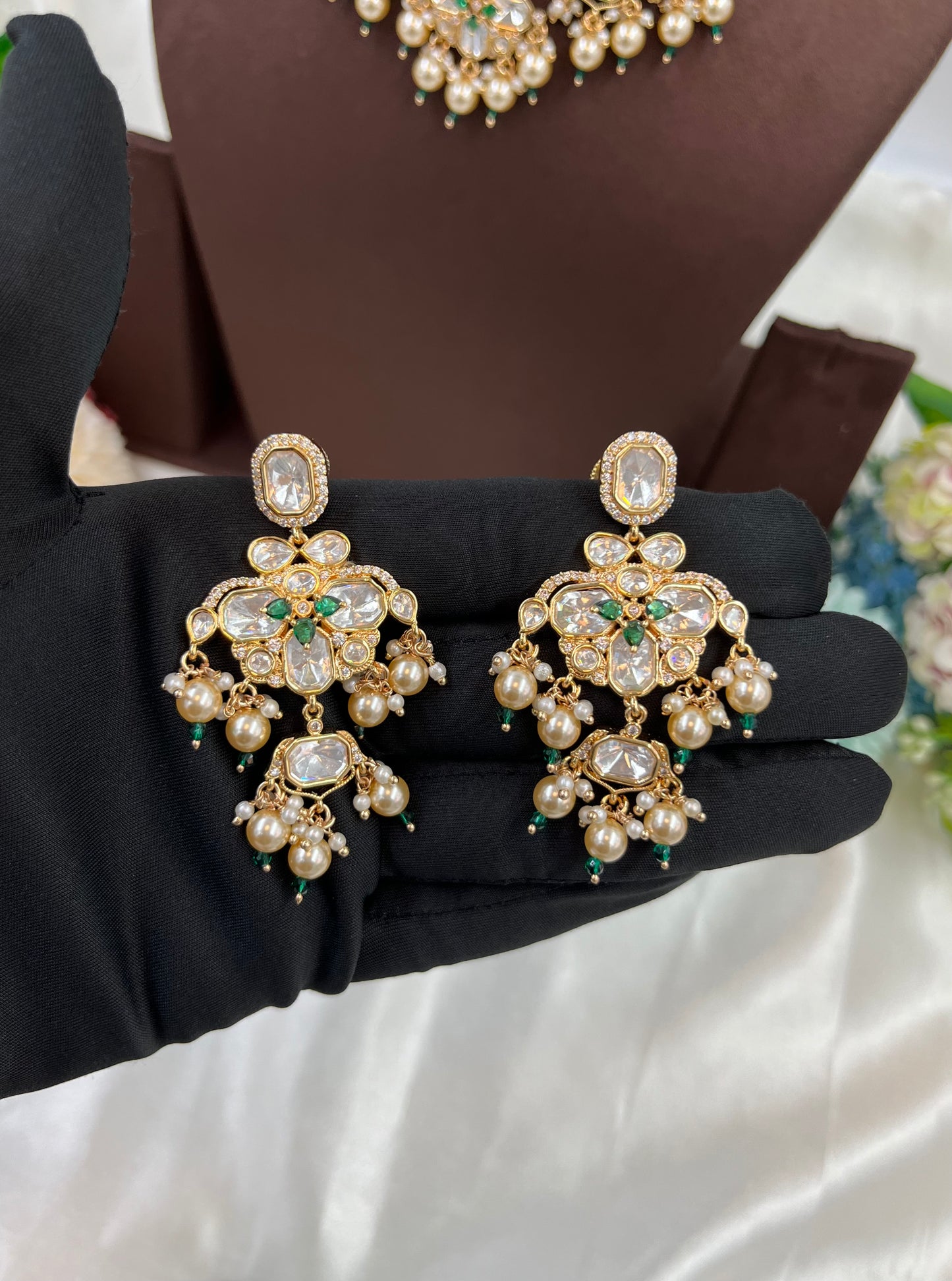 Noor Nazaakat Moissanite Kundan Necklace