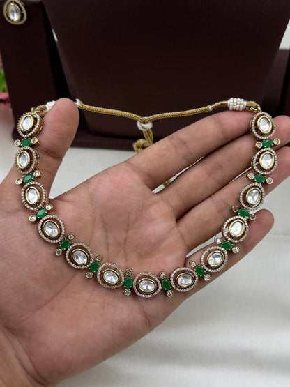 Kaashvi Victorian Delicate Necklace Set