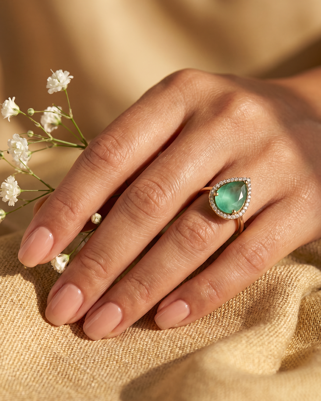 Veda Victorian Ad Ring