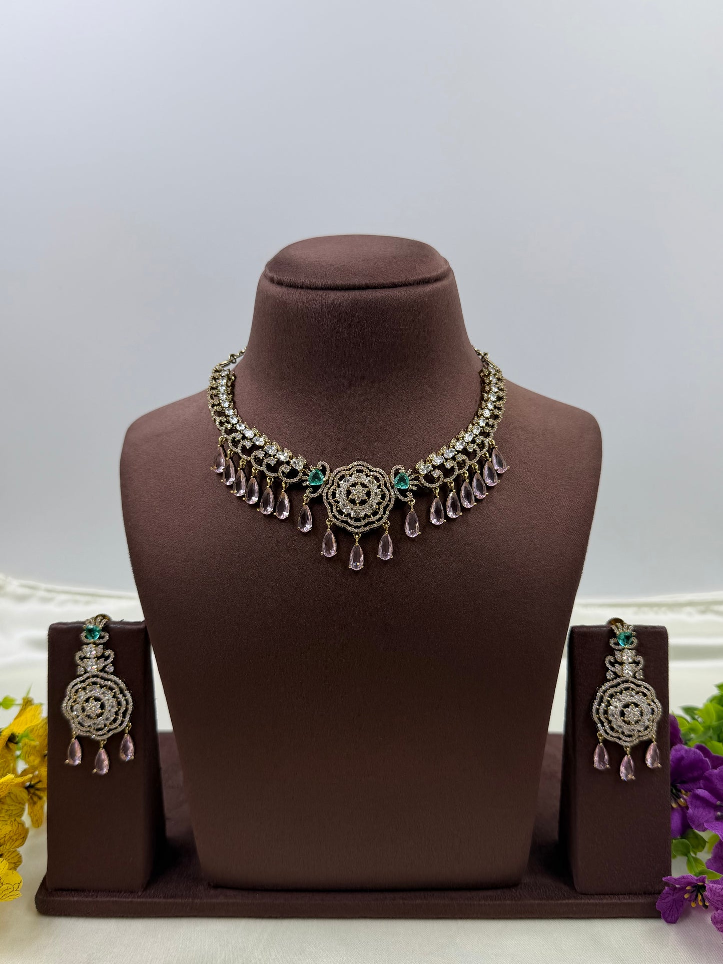 Lalita Victorian Necklace Set