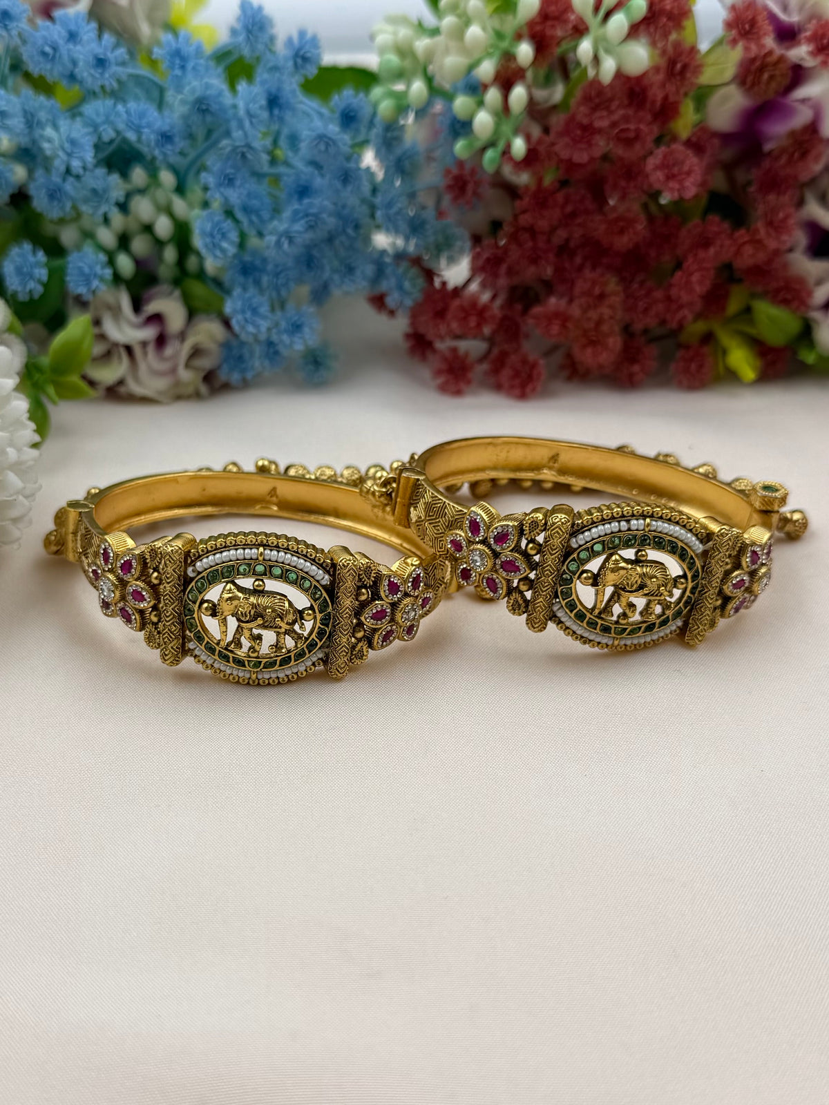 Mrunali Chorski Bangles (Openable)