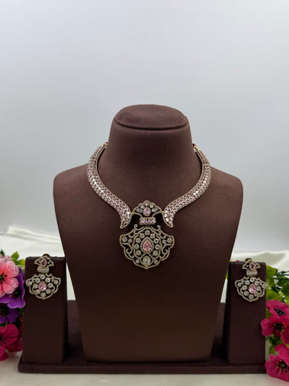 Neerja Victorian Necklace Set