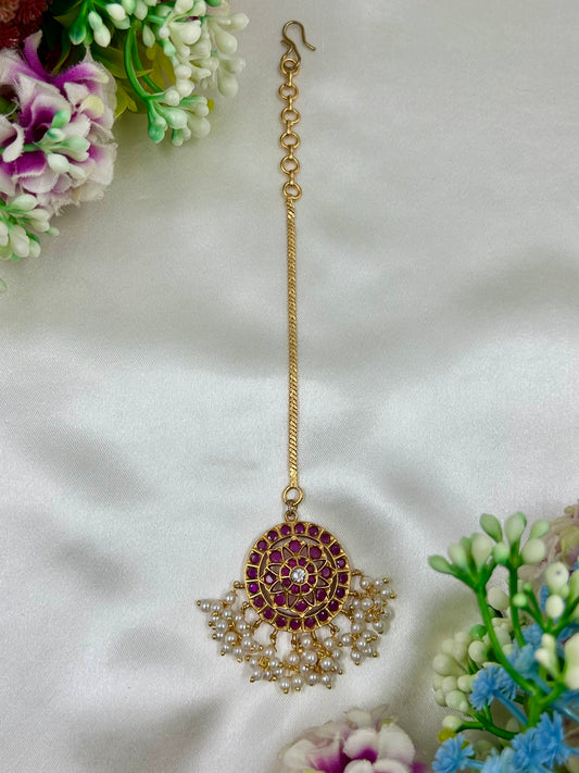 Supriya Traditional Mang Tika