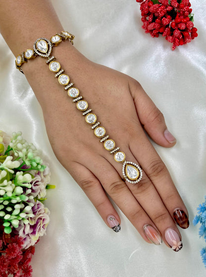 Aarohi Moissanite Premium Hath Panja (One pis)