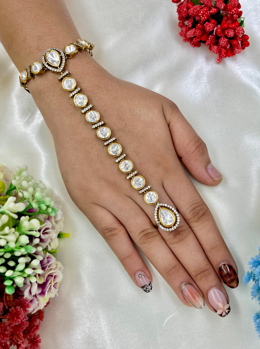 Aarohi Moissanite Premium Hath Panja (One pis)