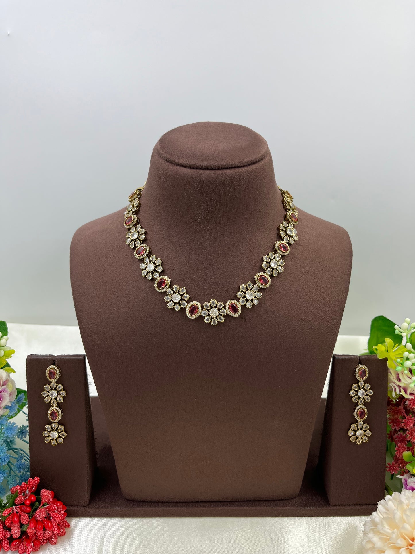 Renu Victorian Necklace