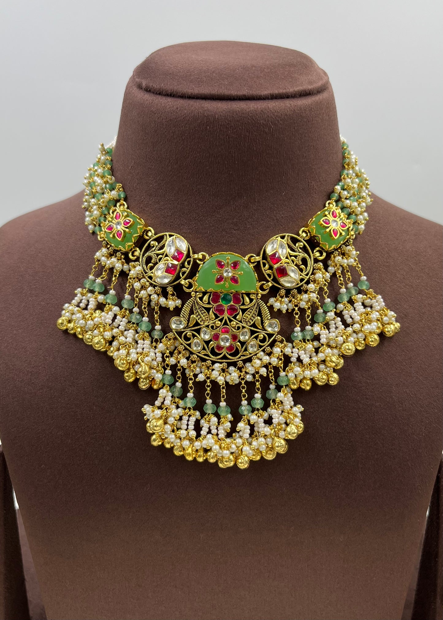 Aadhya Pachi Kundan Premium Necklace