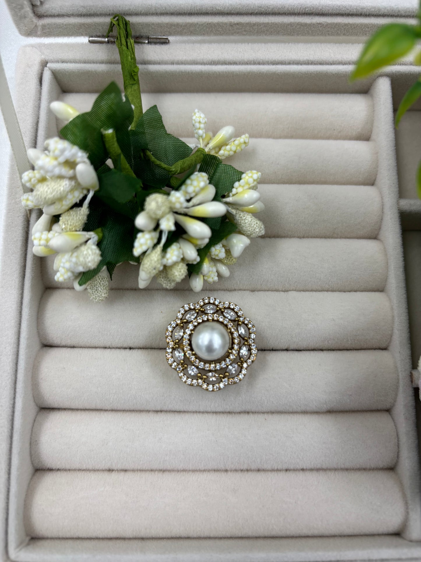 Jiva Premium Victorian American Diamond Fingering