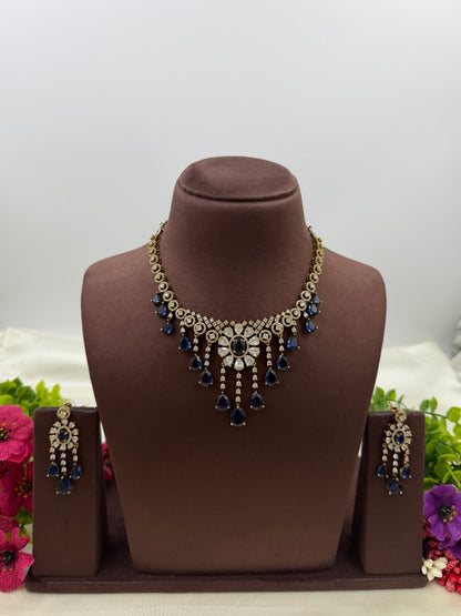Grace Victorian Delicate Necklace Set