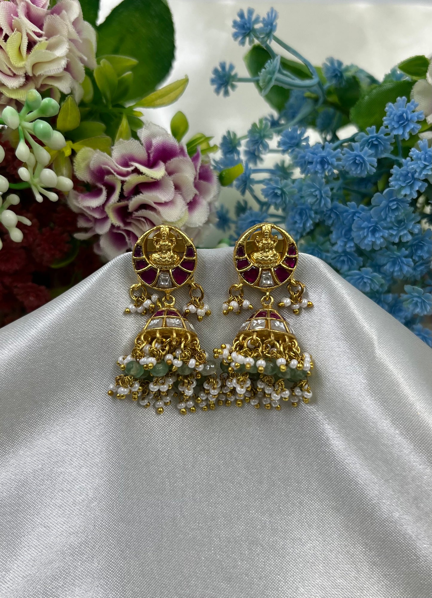 Jahnvi Jadau Pachi Kundan Jumka