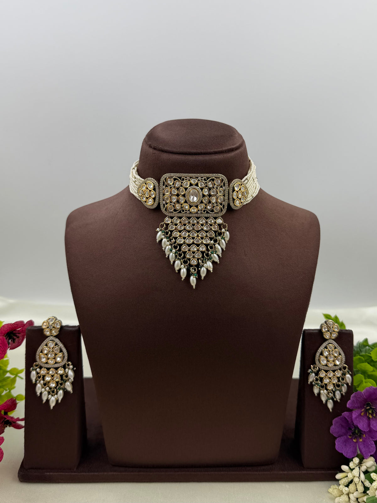 Sneha Victorian Choker Necklace Set