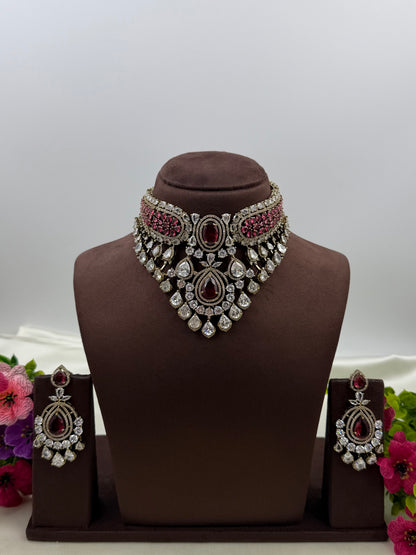 Oviya Victorian Choker Necklace Set