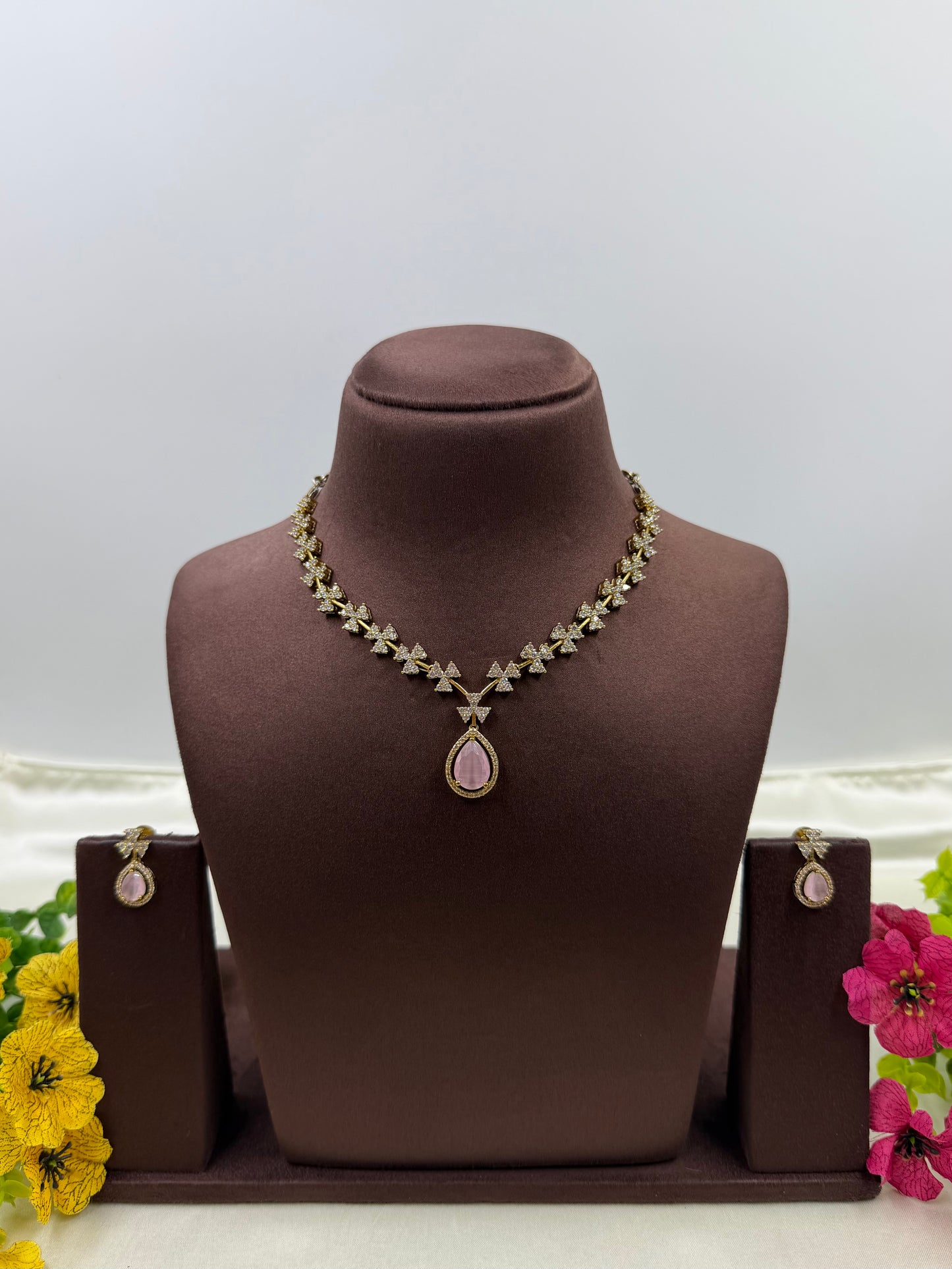 Vidhi Victorian Delicate Necklace