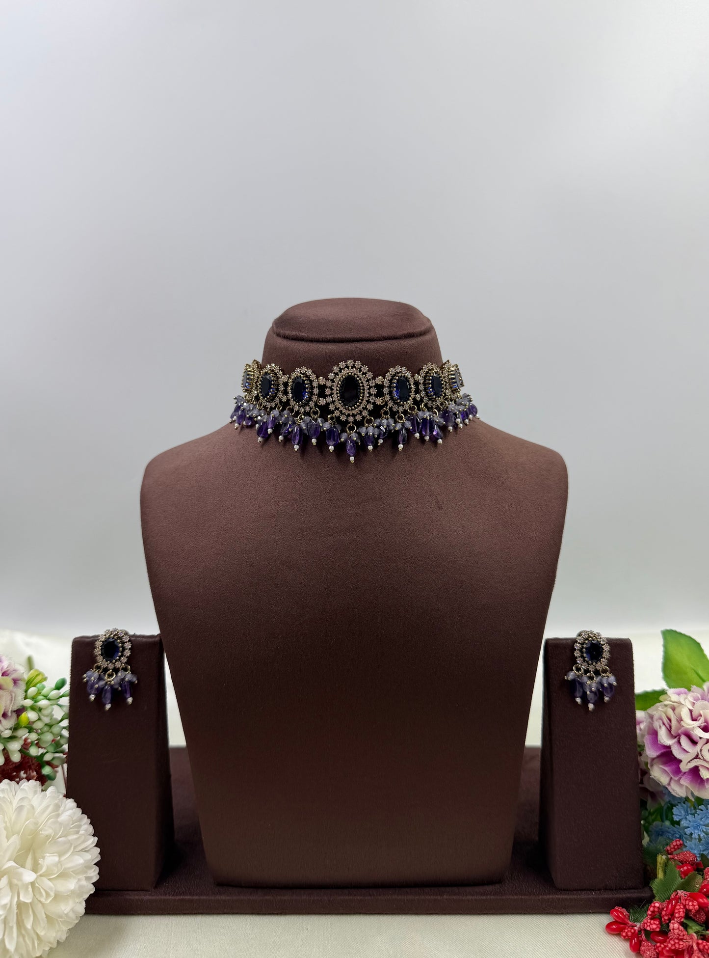 Mukta Premium Victorian Choker Necklace Set