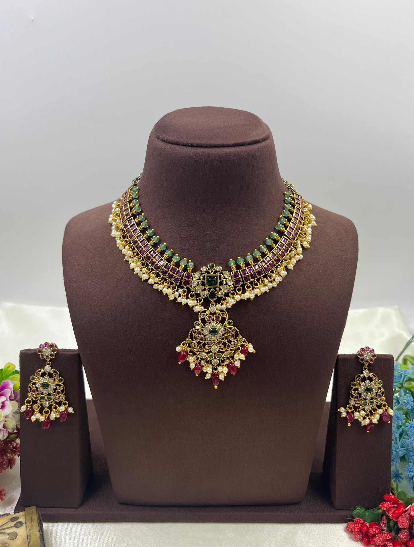 Priya Traditional Victorian Necklace