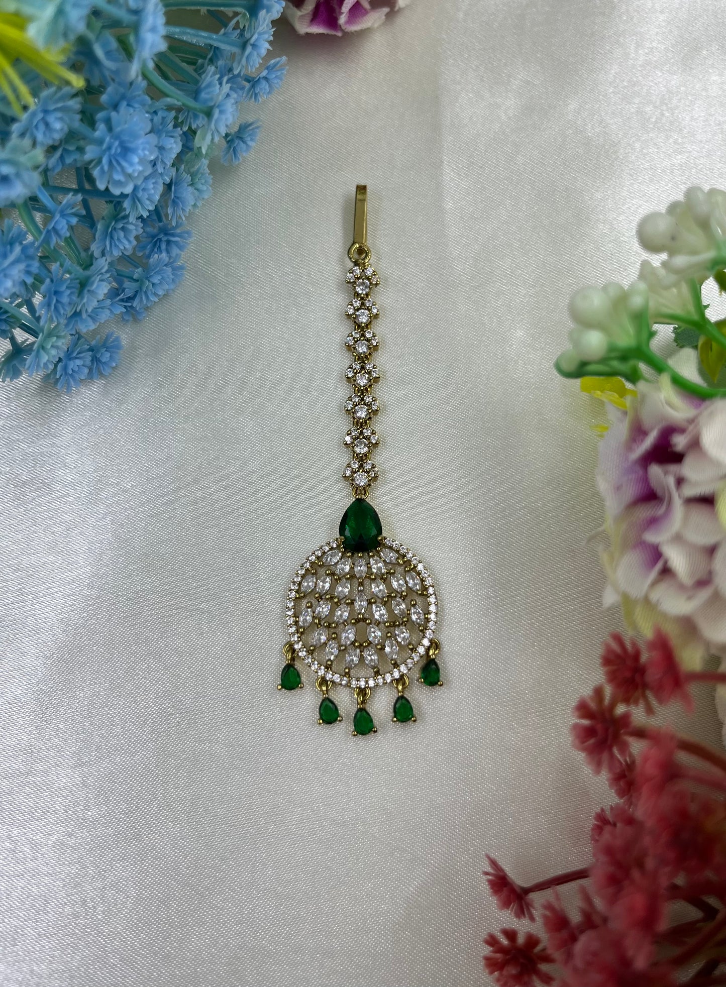 Suhani Ad Victorian Mang Tika