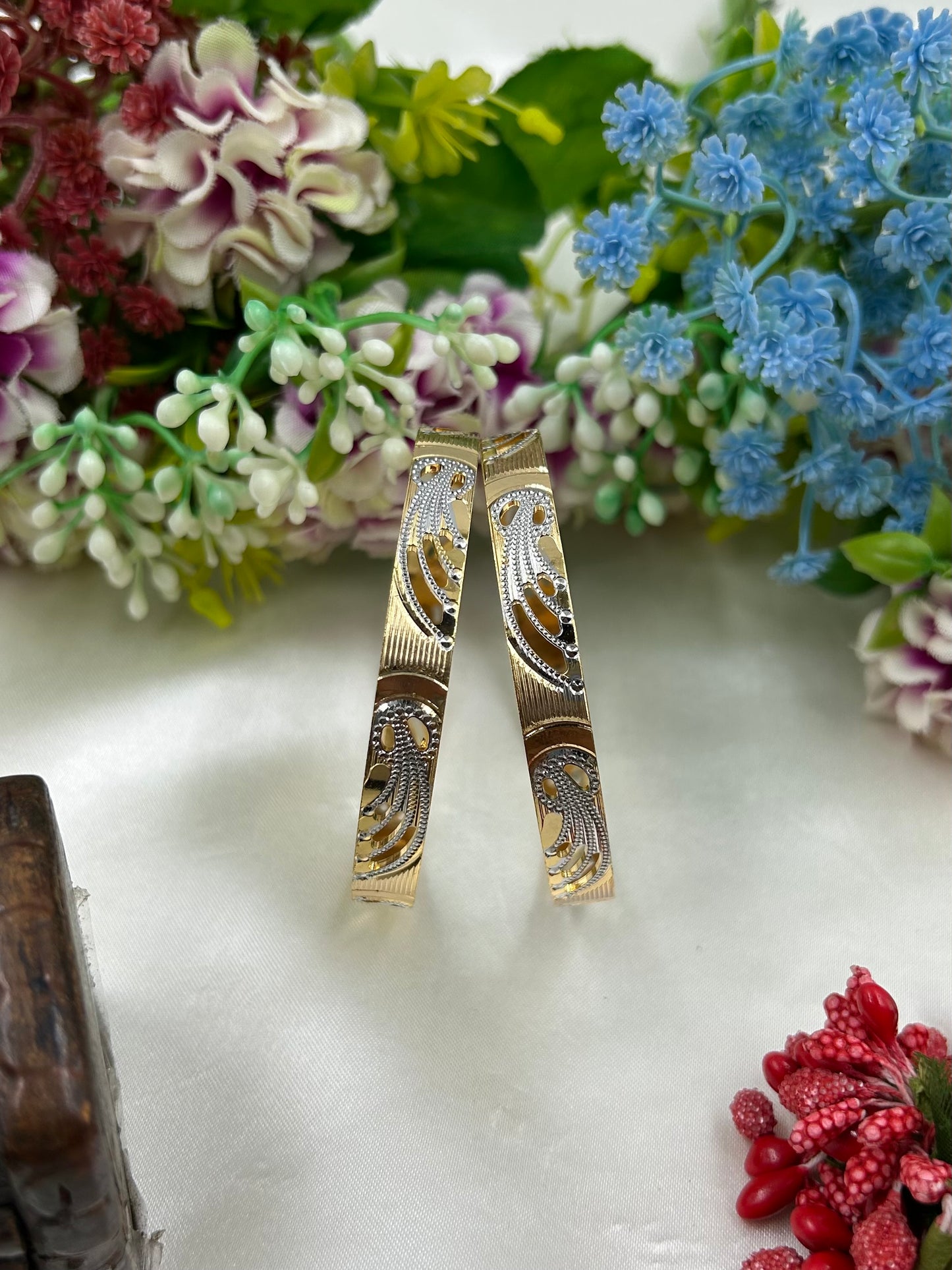 Tanya Premium Two-tone Bangles