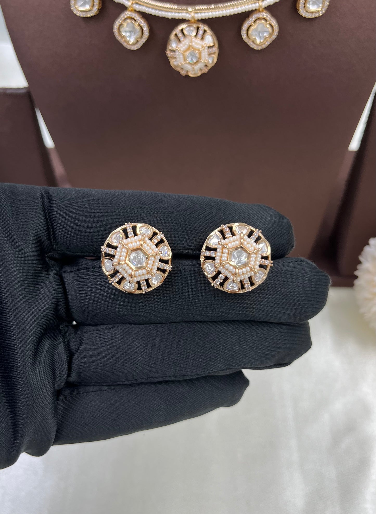 Ruhi Premium Carrat Hasli Necklace