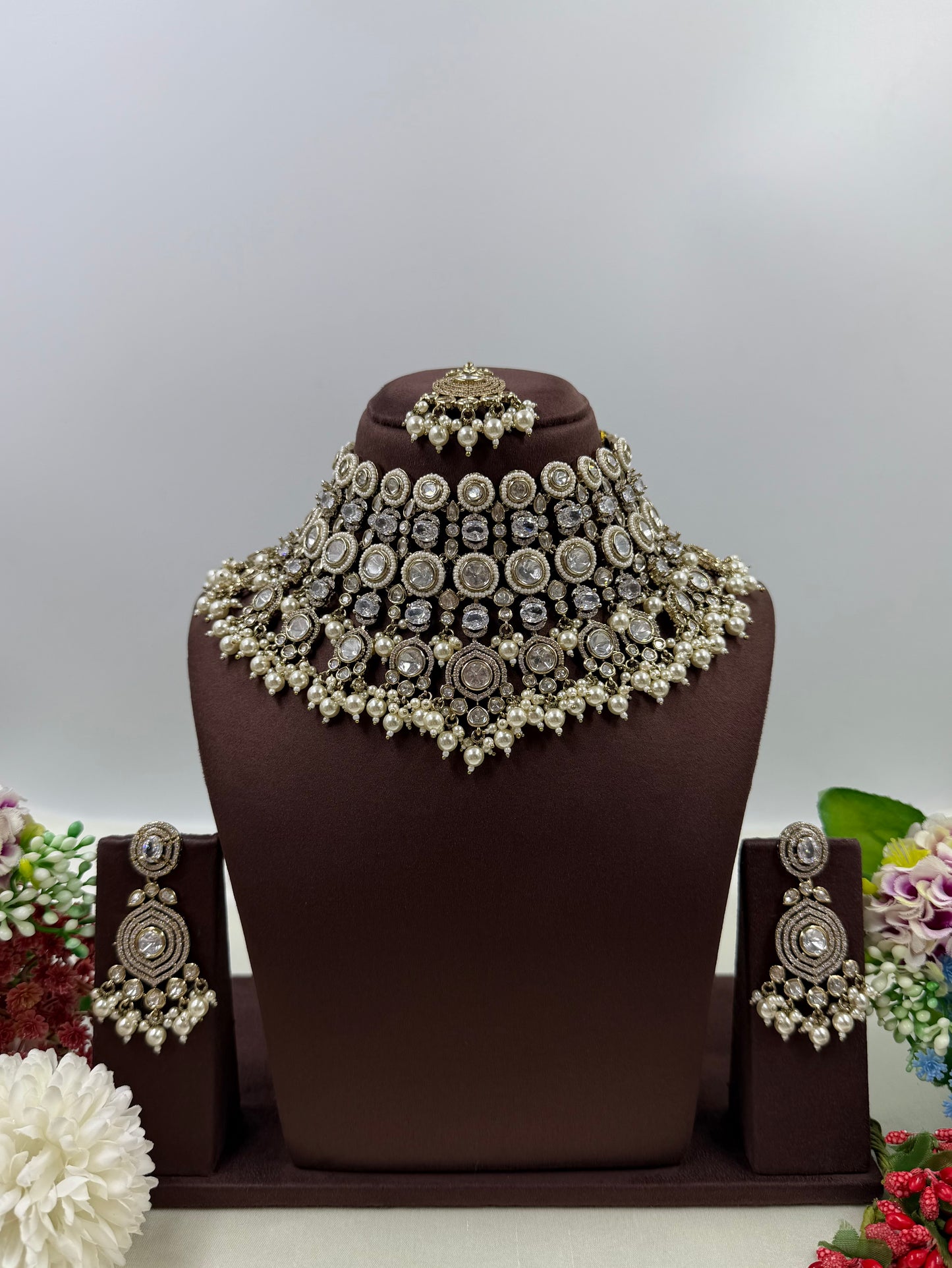 Veenita Victorian Moissanite Choker Necklace Set