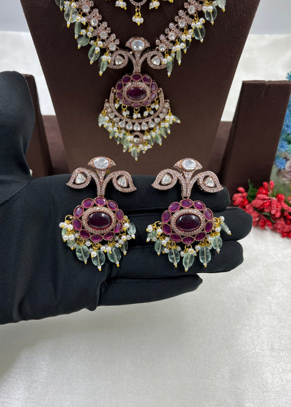 Viva Premium Antique Rose VictorianNecklace Set