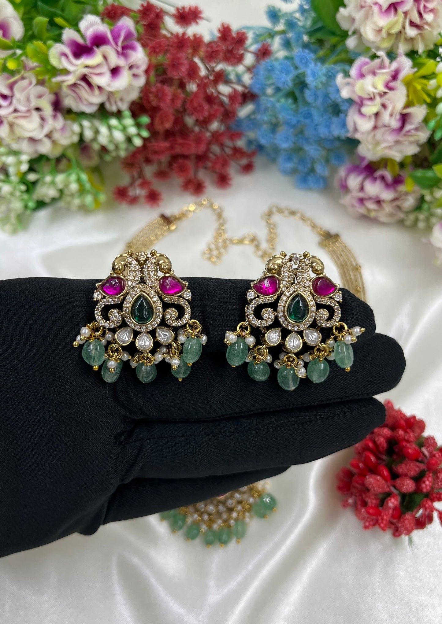 Pakhi Victorian Premium Hasli Necklace