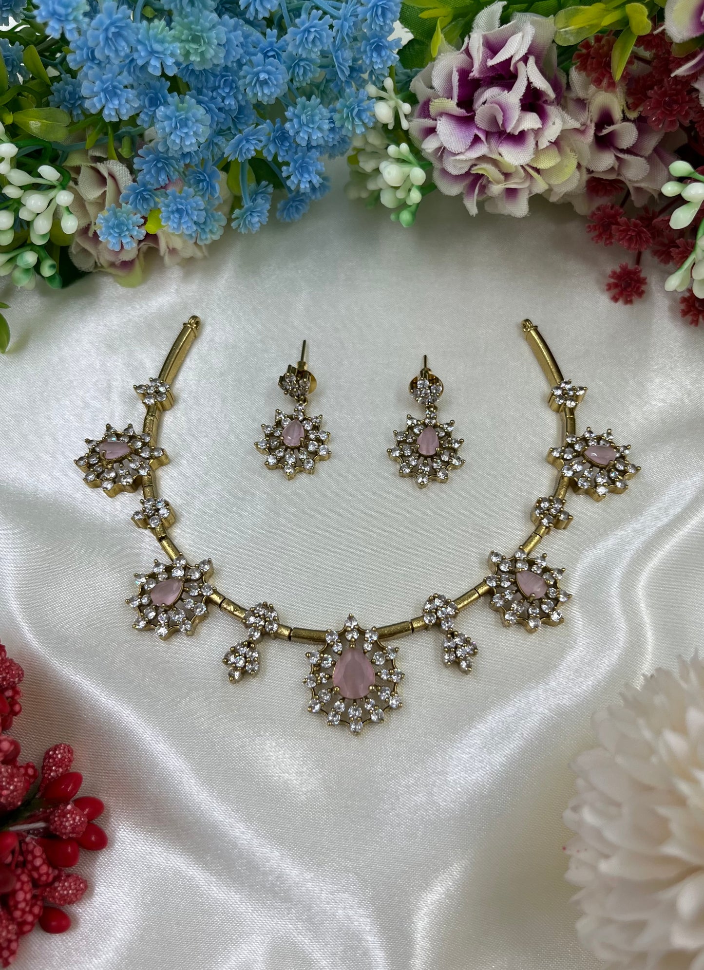 Amara Panna Hasli Necklace