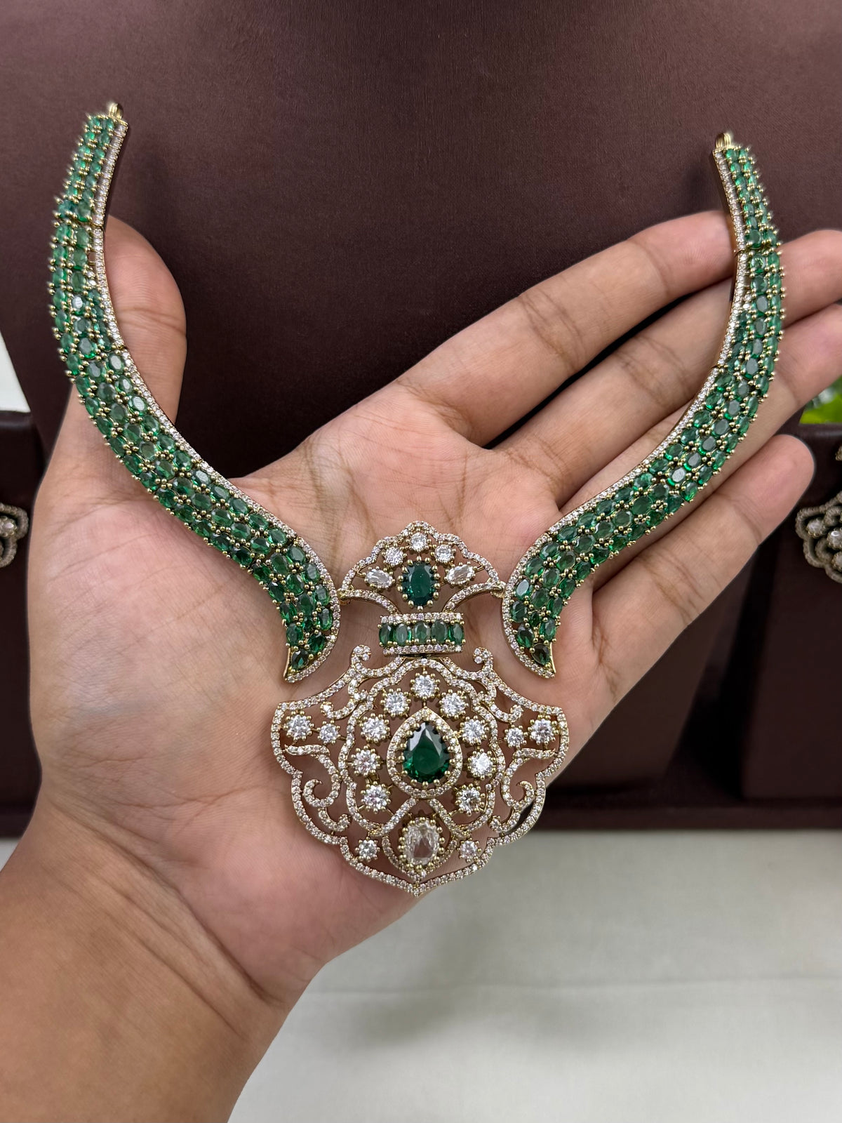 Neerja Victorian Necklace Set