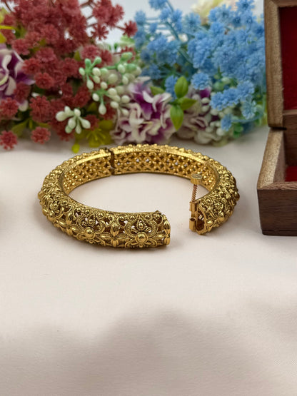 Prachi Temple Bangles ( Openable)