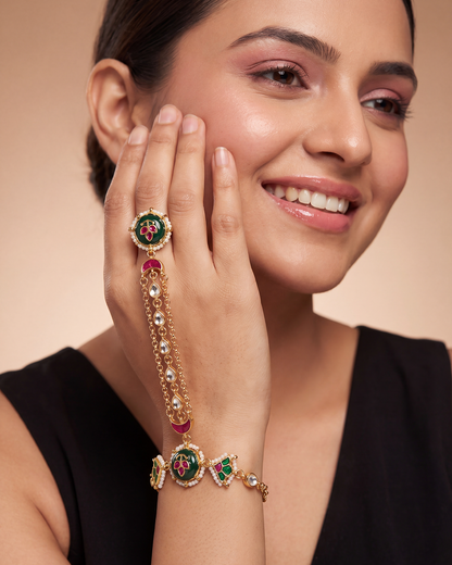 Pooja Pachi Kundan Hath Panja (One Pis)