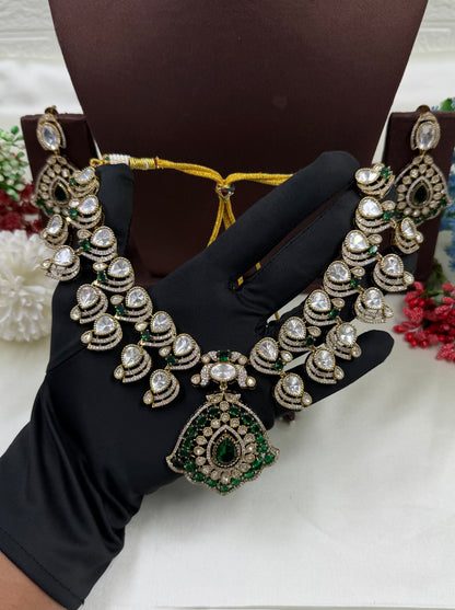 Sara Victorian Moissanite Necklace Set