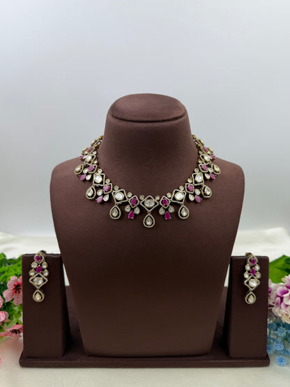 Mahira Premium Victorian Necklace Set