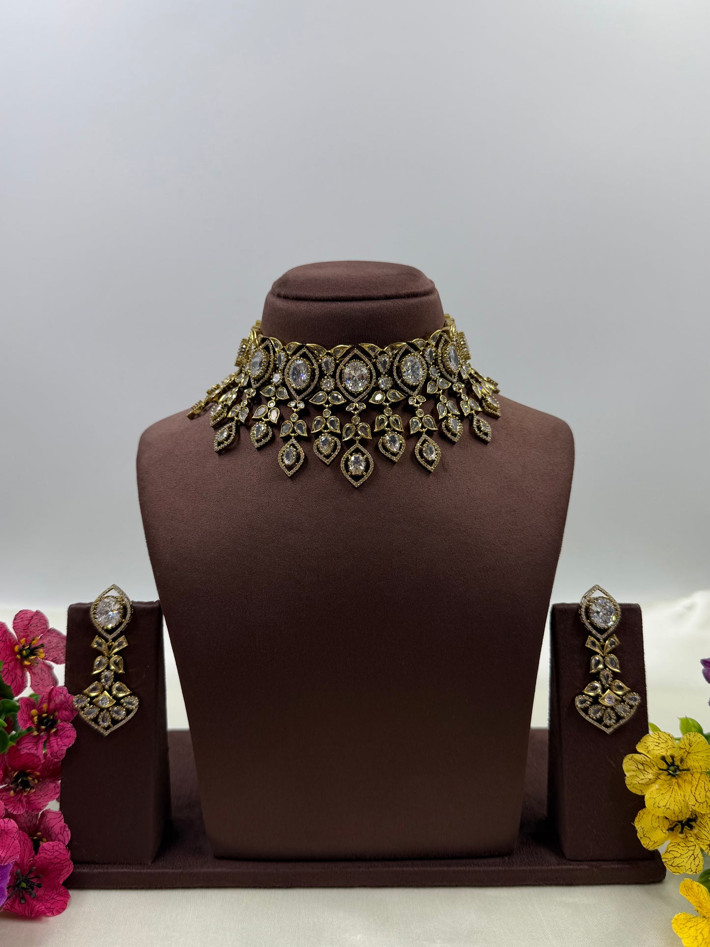 Vaishnavi Victorian Choker Necklace