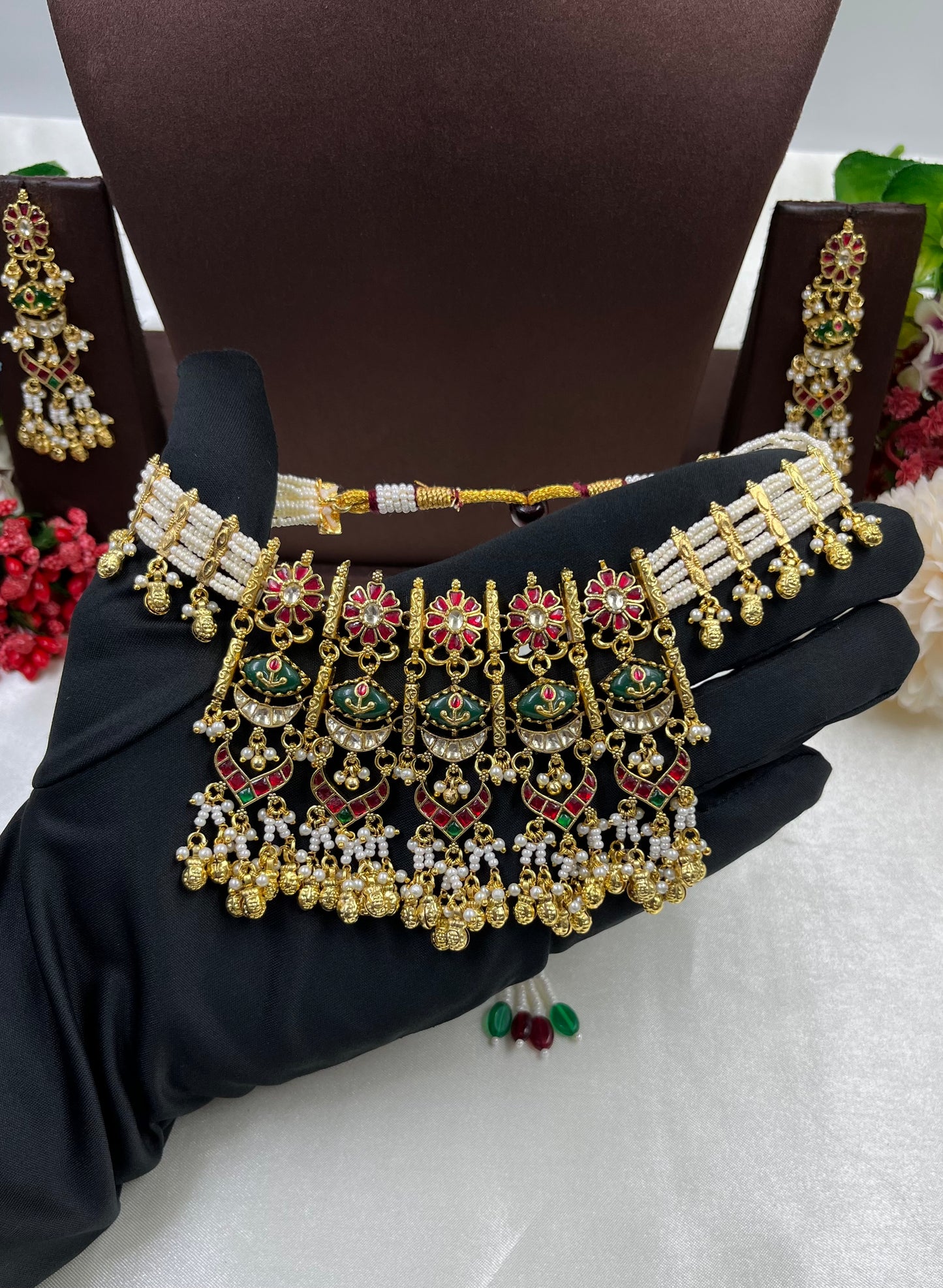 Shakti Pachi Kundan Choker Necklace