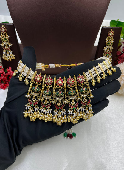 Shakti Pachi Kundan Choker Necklace