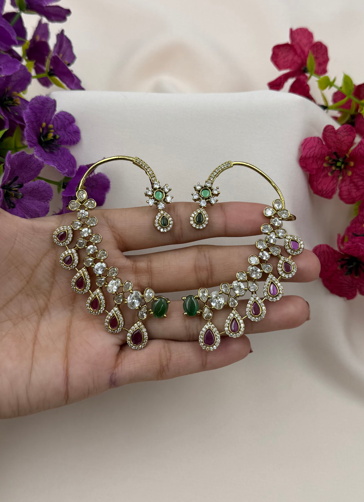 Komal Victorian Earcuff