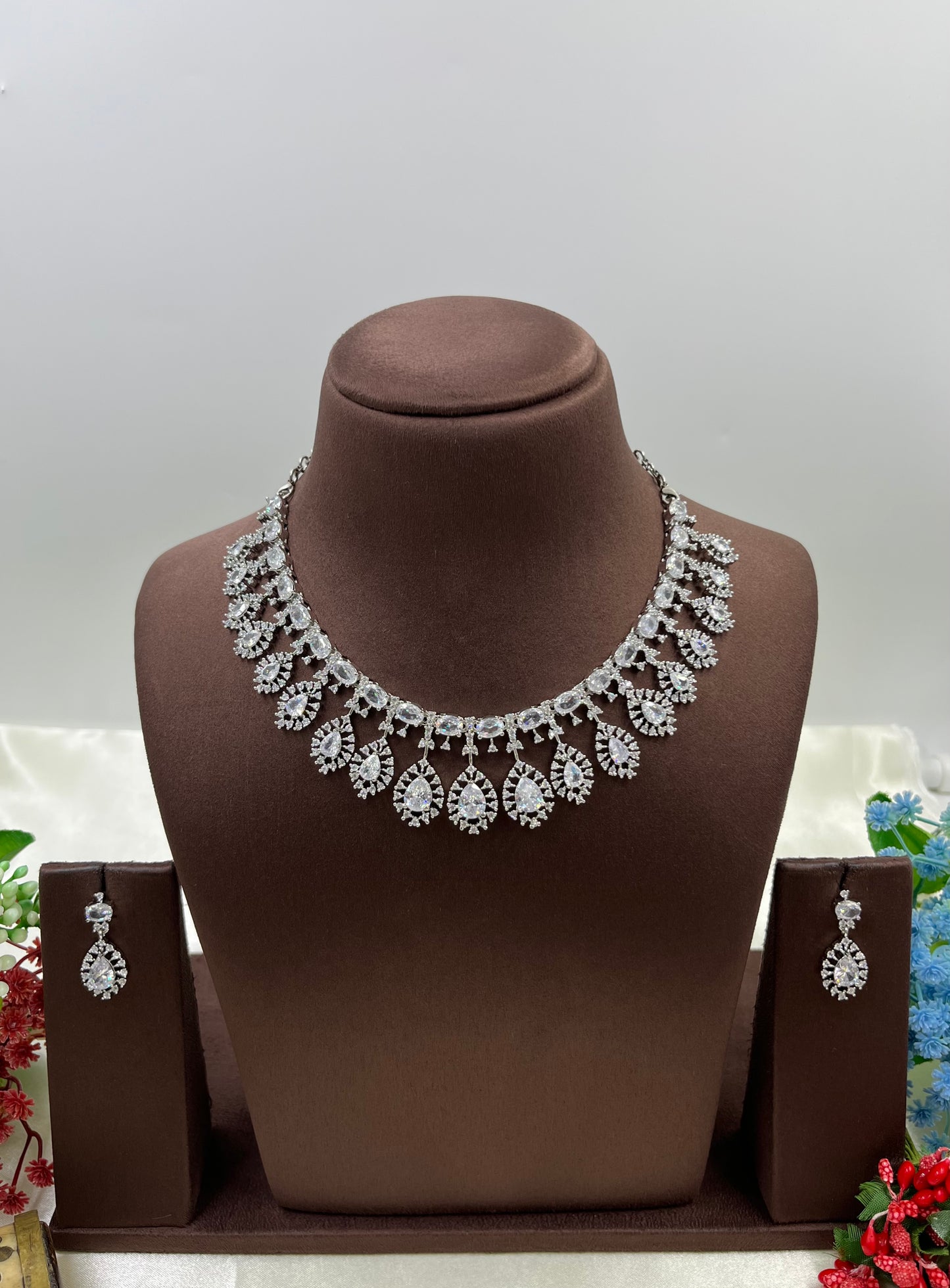 Arpita American Dimond Necklace