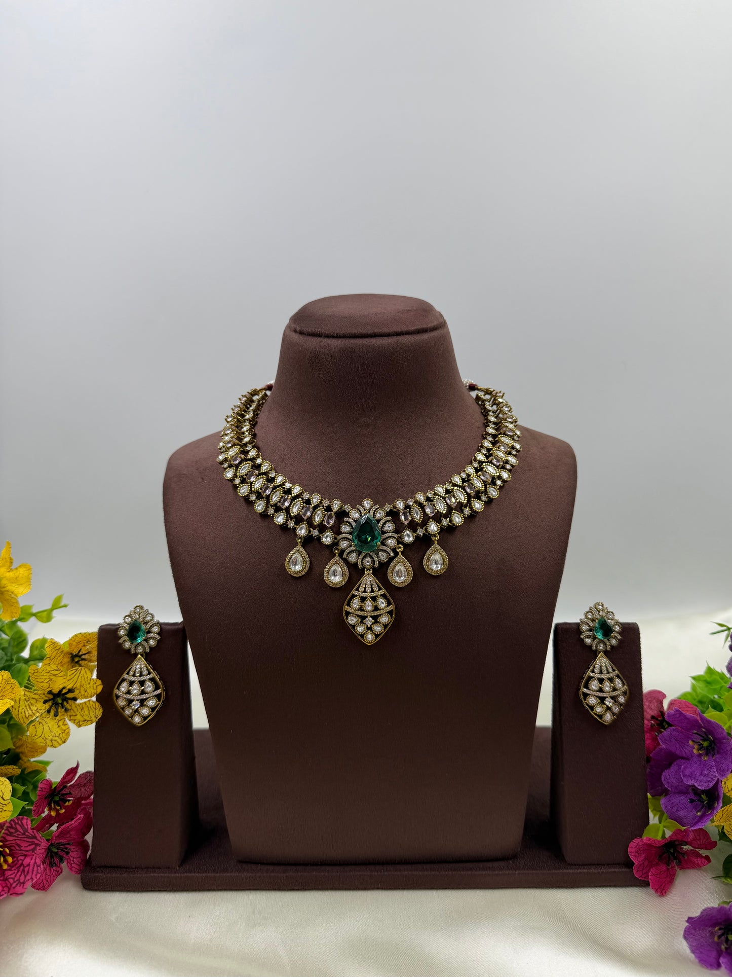 Yukta Victorian Premium Necklace