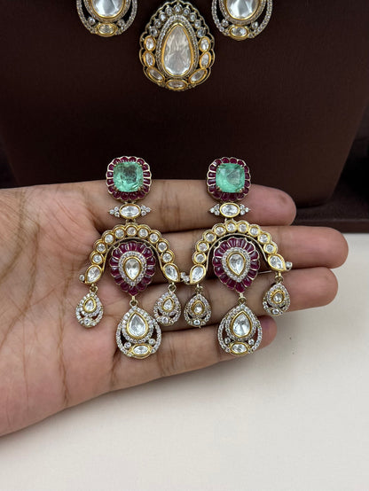 Narayani Victorian Premium Necklace Set
