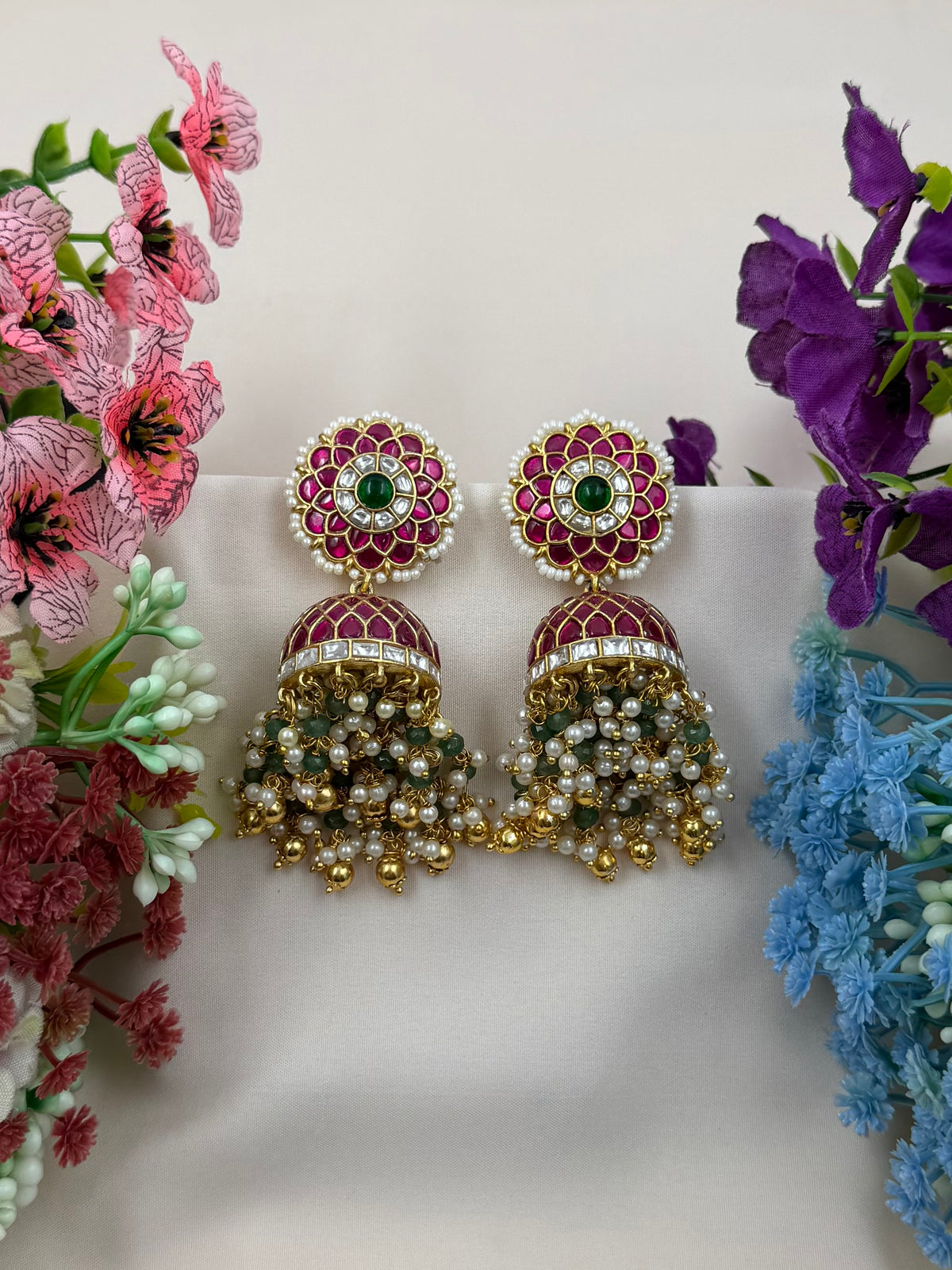 Vibhawari Pachi Kundan Jhumka