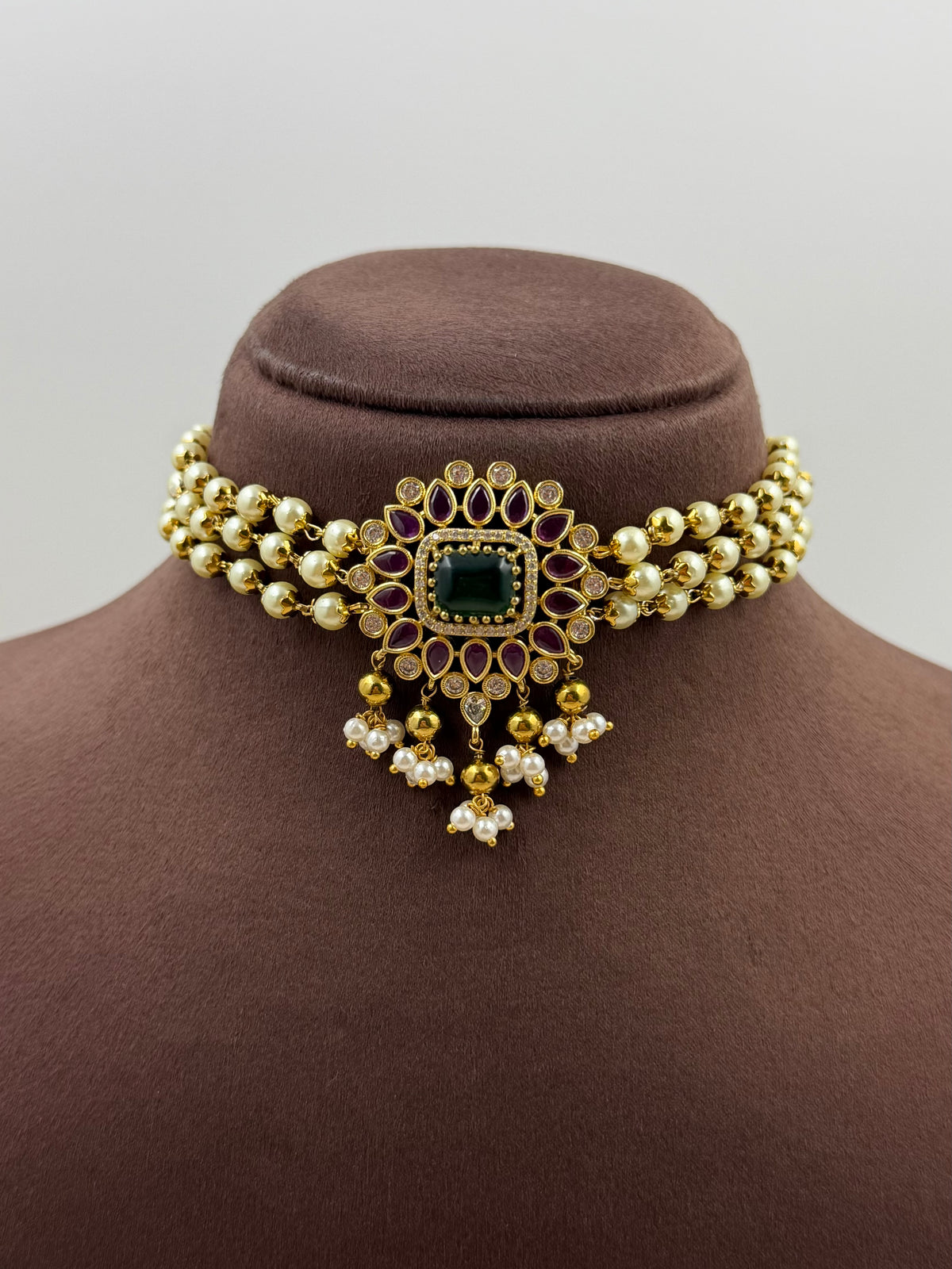 Aneet Traditional Delicate Necklace Set