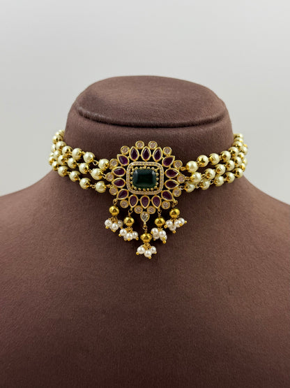 Aneet Traditional Delicate Necklace Set