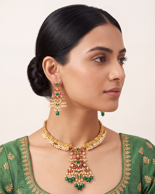 Traditional Hasli Necklace Set