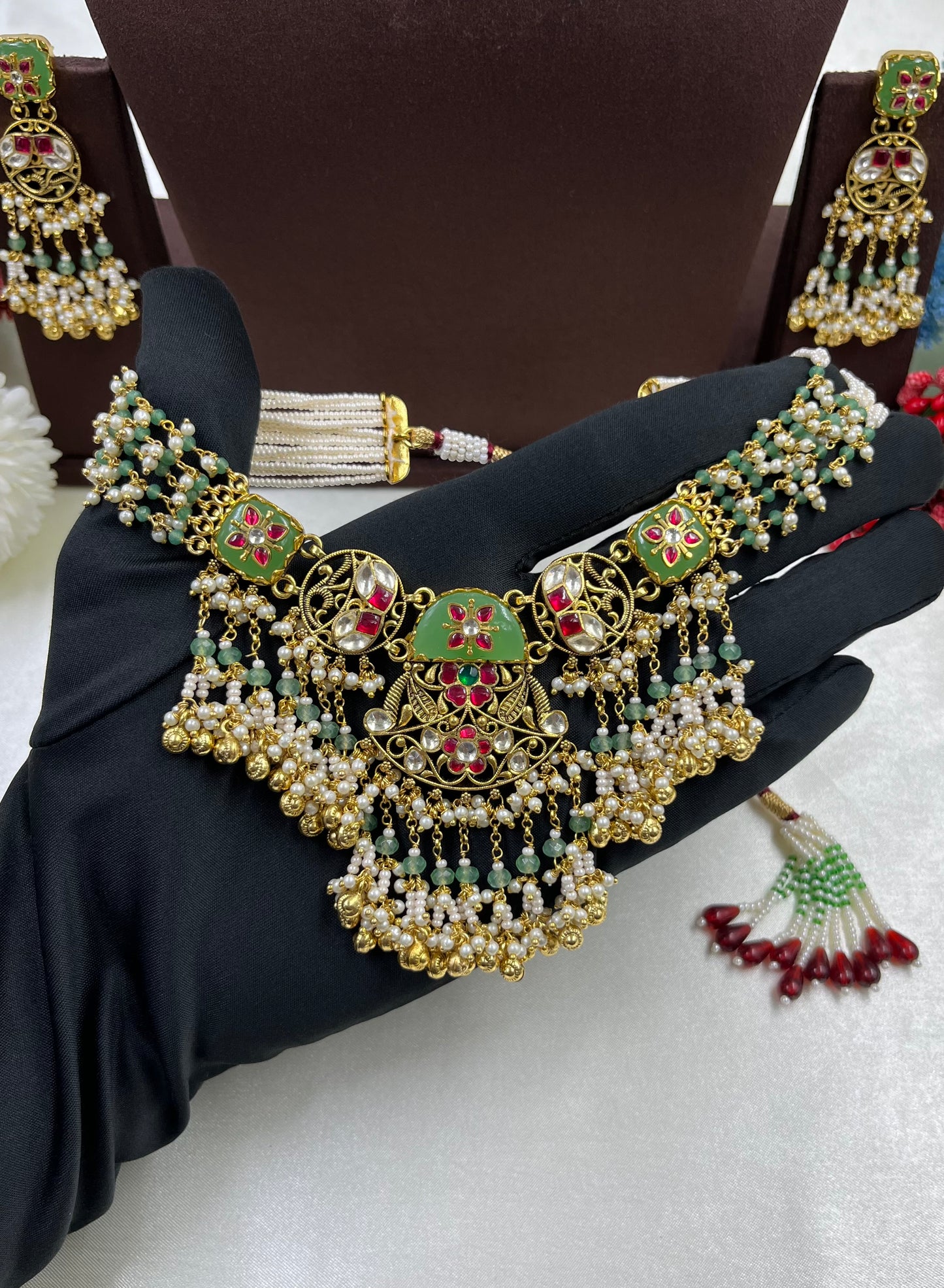 Aadhya Pachi Kundan Premium Necklace
