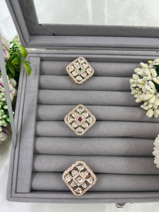 Golden Embrace Carrat Ad Ring