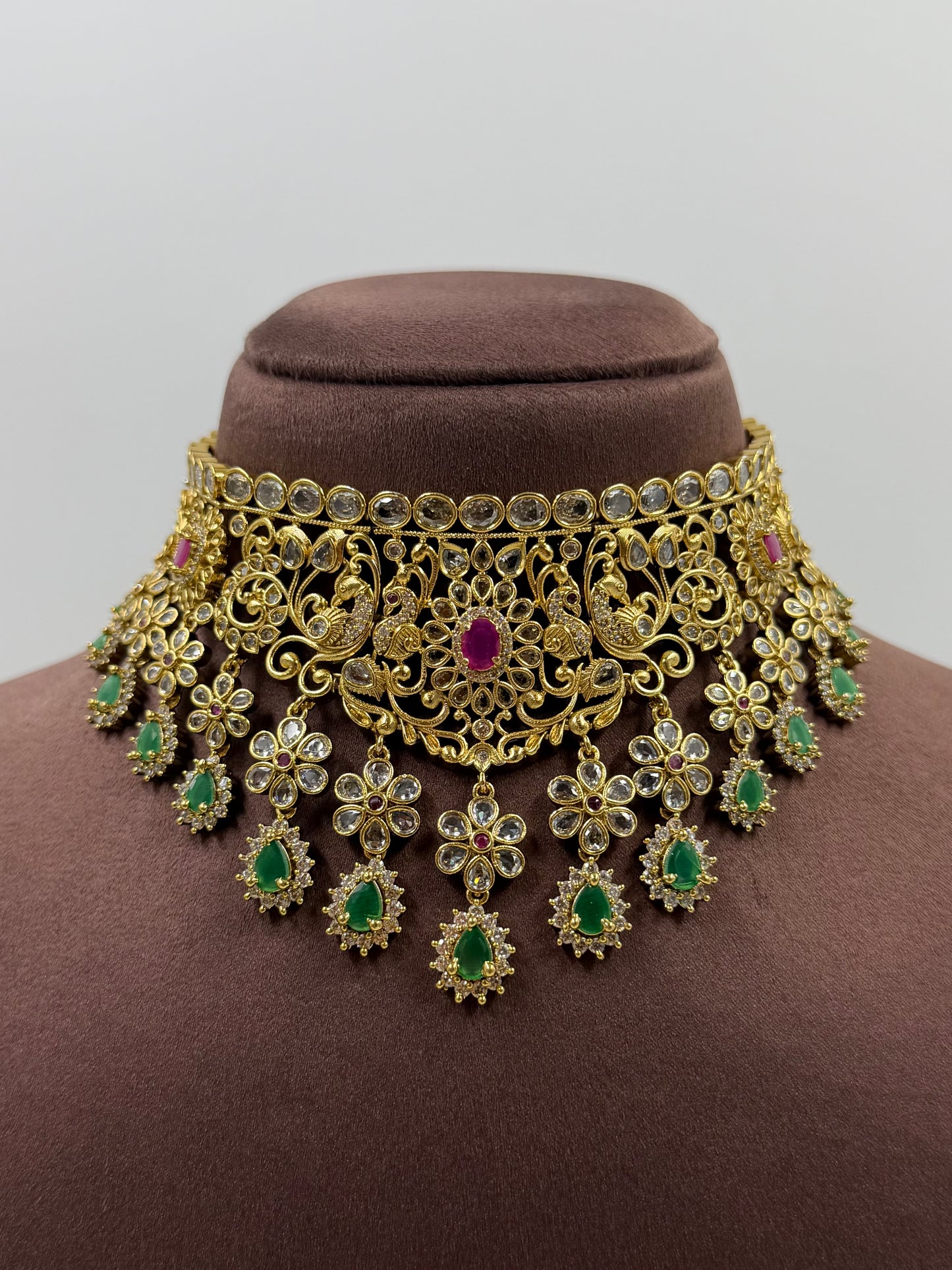 Hina Traditional Choker Necklace Set